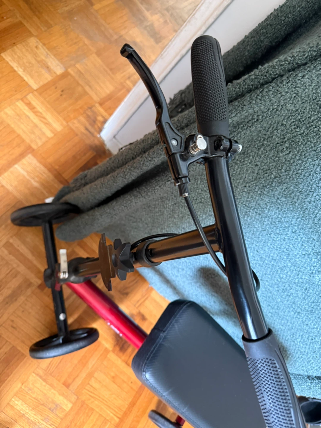 Knee Scooter Walker