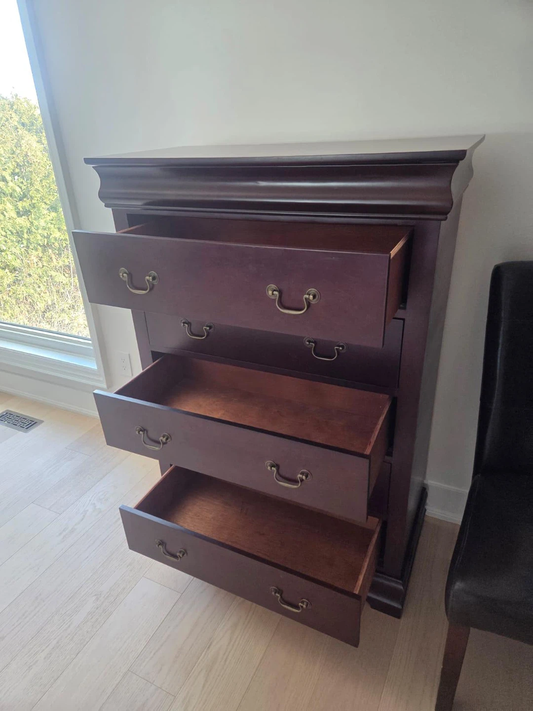 Bedroom Furniture - photo 3
