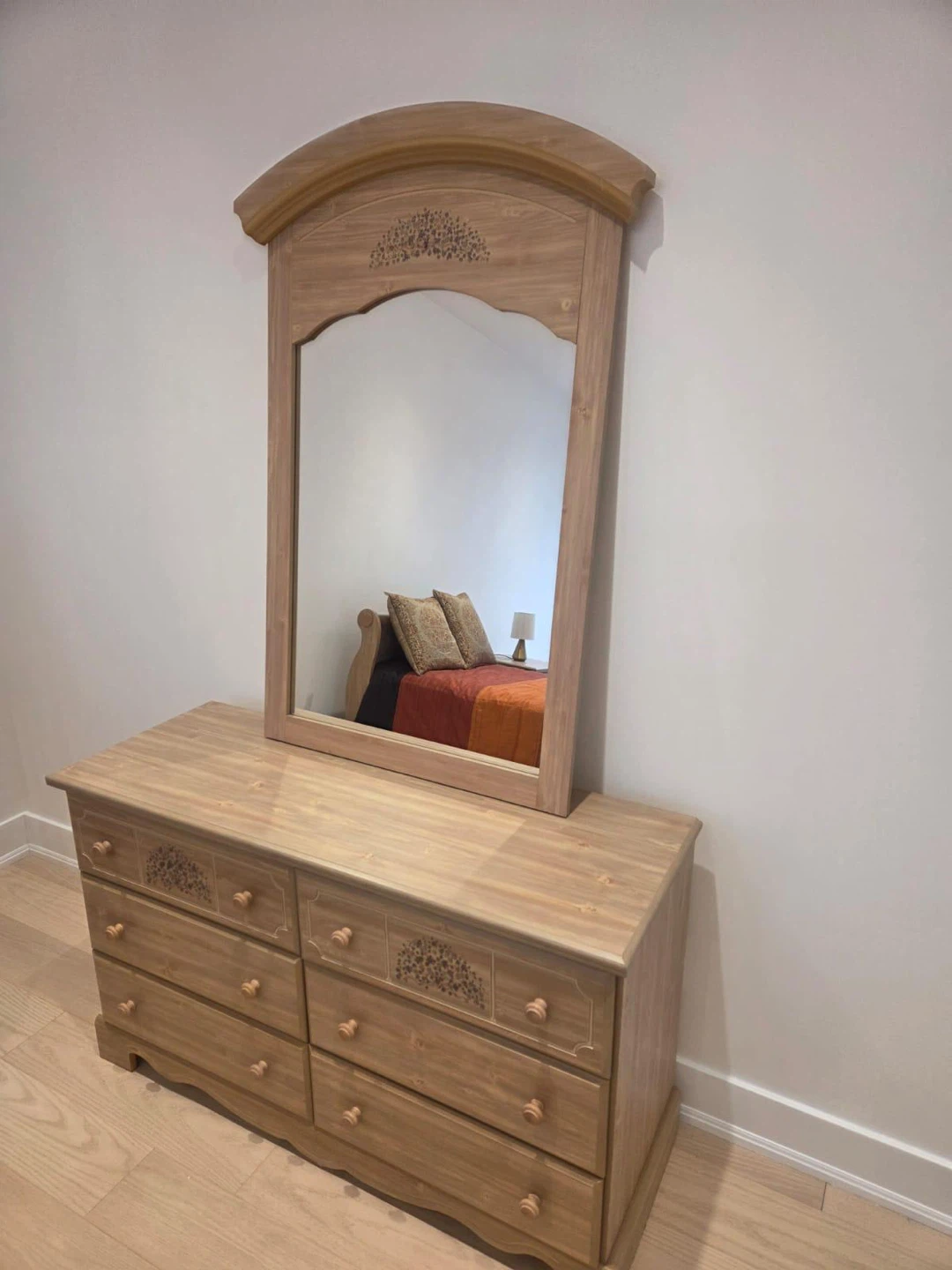 Bedroom Furniture - photo 5