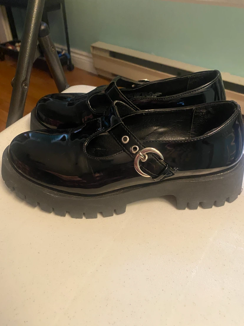 Steve Madden Black Patent Mary Jane Platform Shoes - photo 2