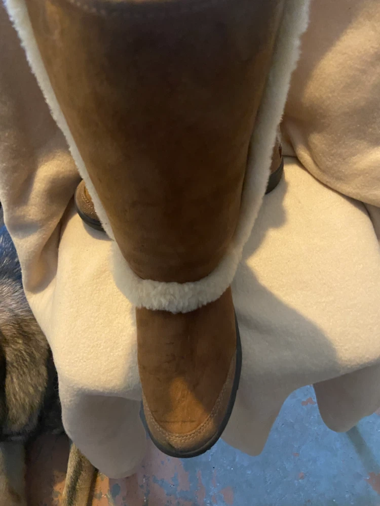 UGG Australia Brown Suede Sheepskin Lined Boots