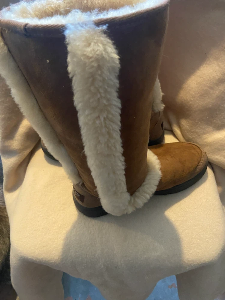 UGG Australia Brown Suede Sheepskin Lined Boots - photo 2