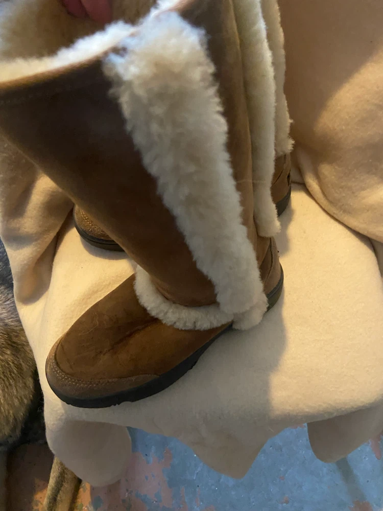 UGG Australia Brown Suede Sheepskin Lined Boots - photo 3