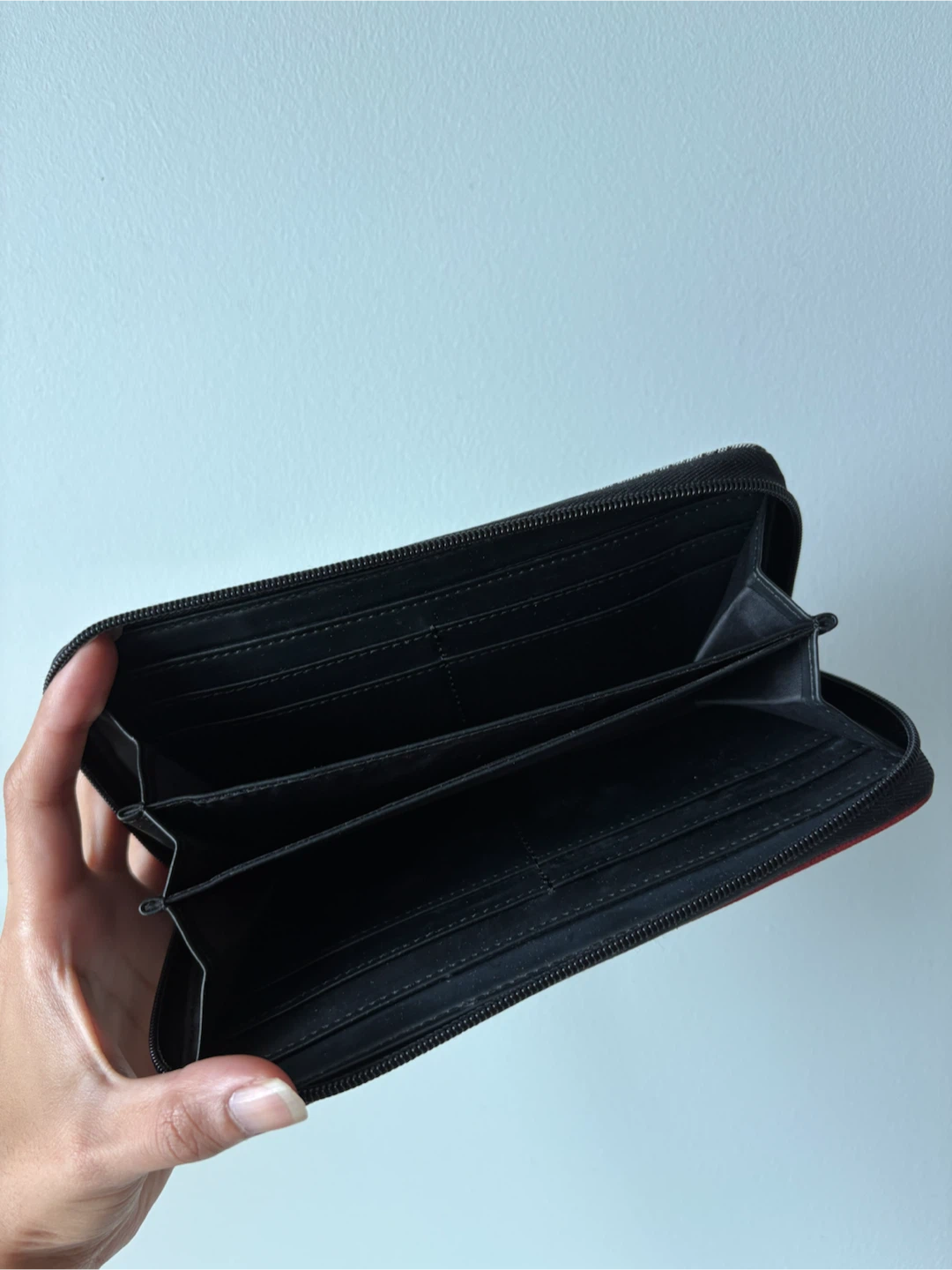 GUESS Wallet - photo 2