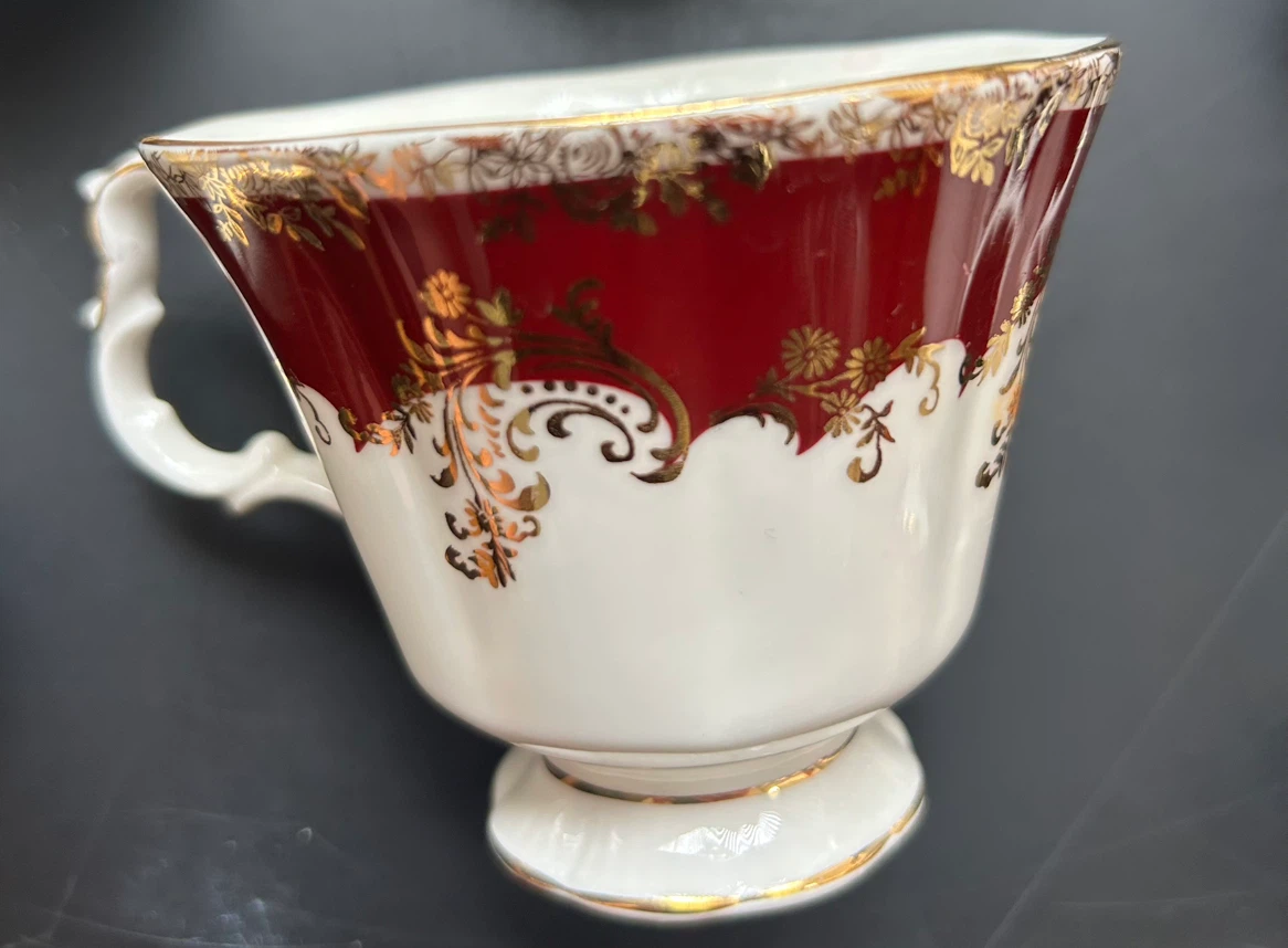 Royal Albert Regina VINTAGE Series Ruby Teacups Set - photo 4
