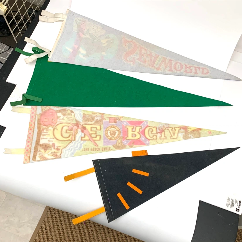 4 Vintage Travel Pennants Felt Souvenir Flags Collectible Decor - photo 4