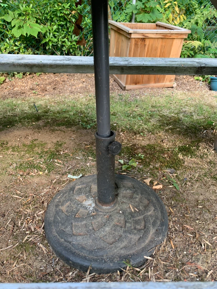 Picnic Table and Umbrella - photo 5