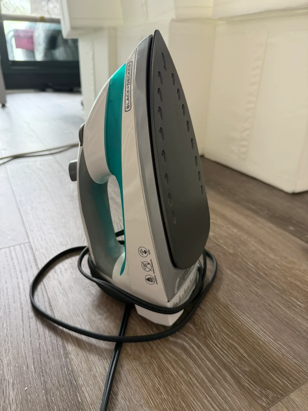 BLACK+DECKER Steam Iron - photo 3
