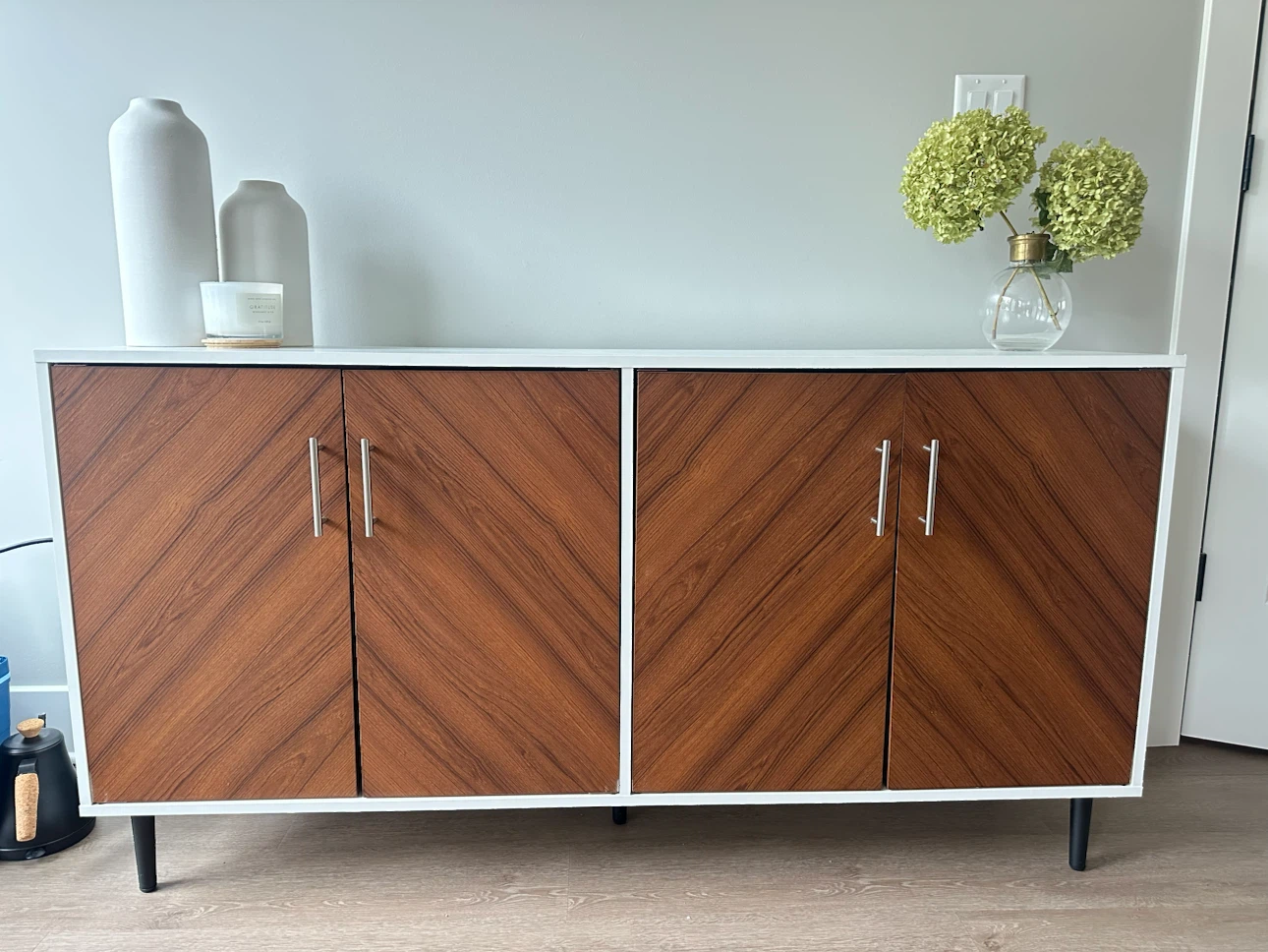 Mid-Century Modern Sideboard with Wood Grain Doors - photo 3