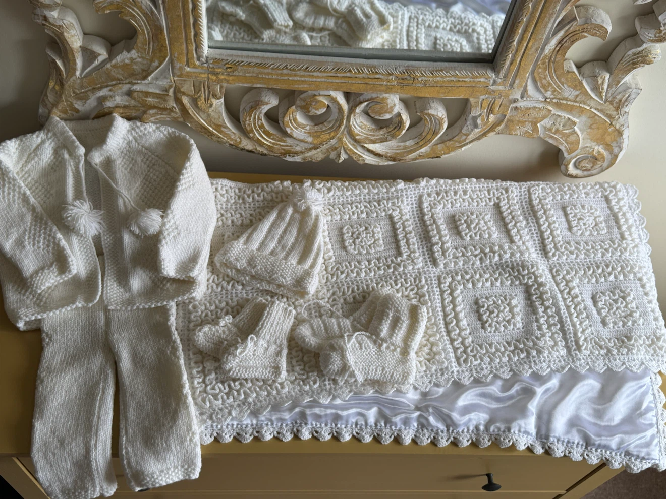 White Knitted Baby Outfit and Blanket Set - photo 5
