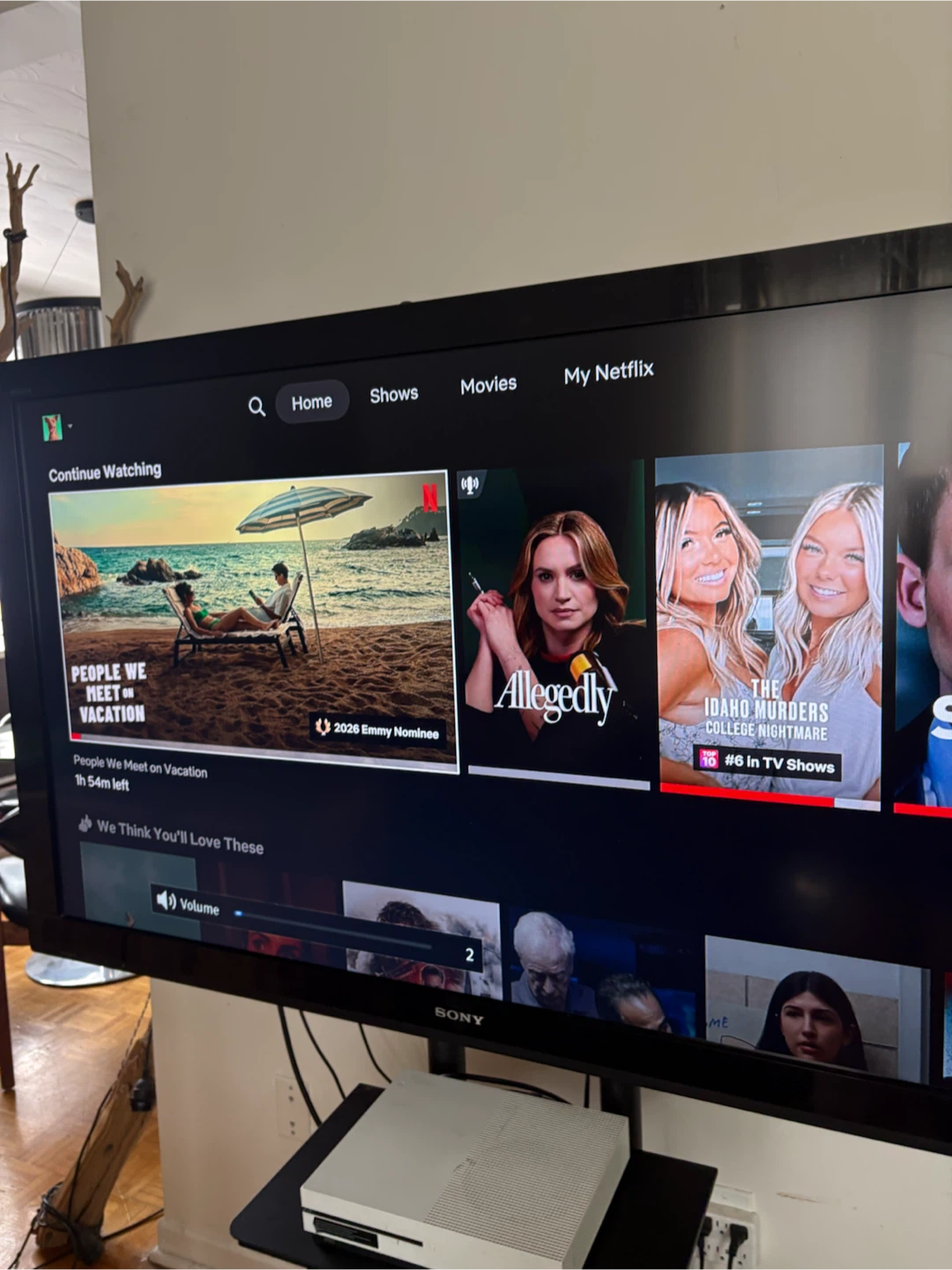 Sony Bravia KDL-55BX520 + VIVO Stand