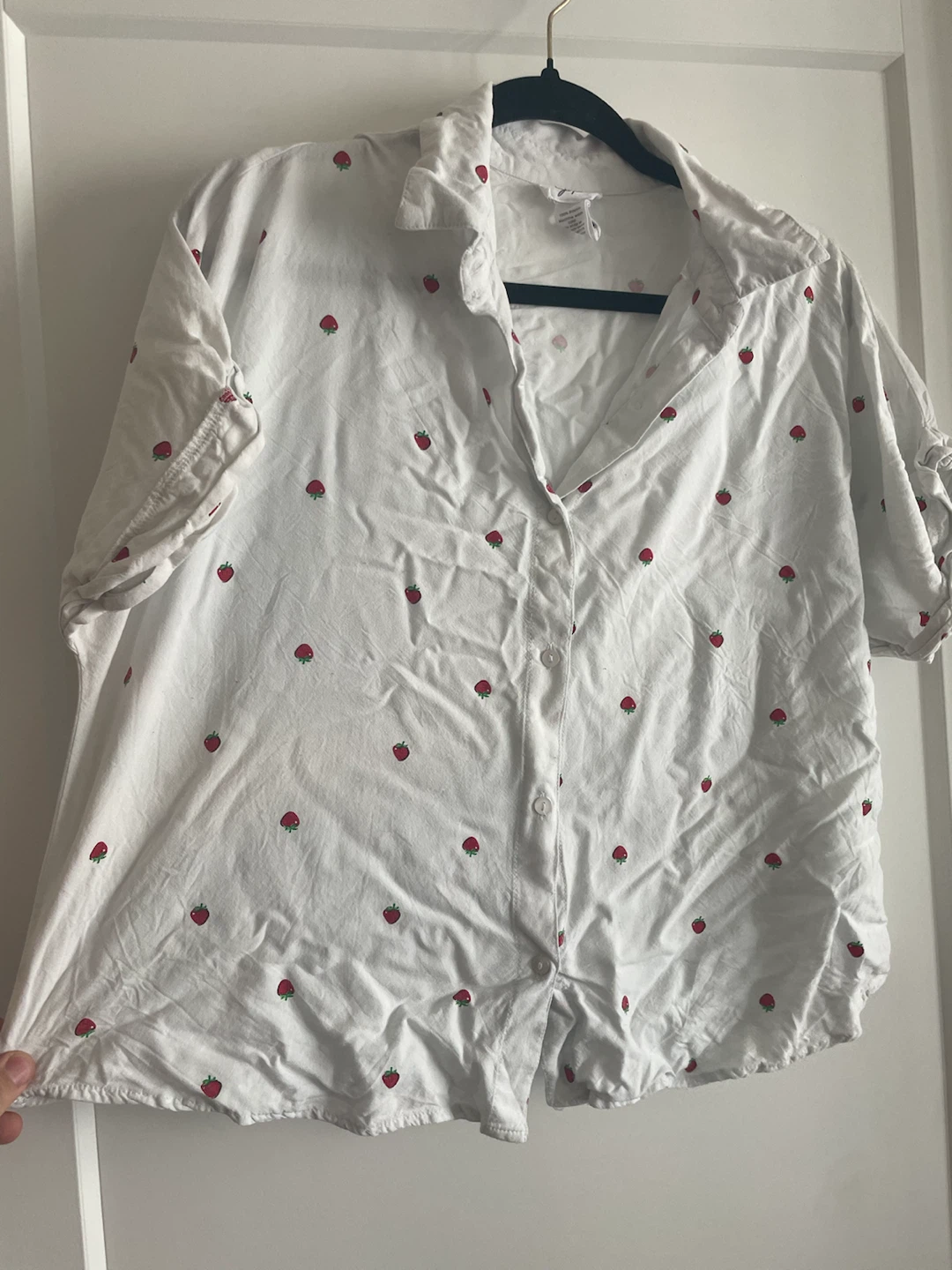 Joysan White Strawberry Print Button-Up Shirt Size L