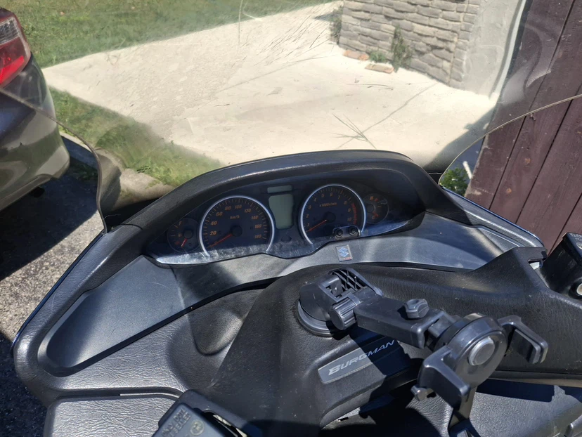 2008 Suzuki Burgman 400 Scooter - photo 4