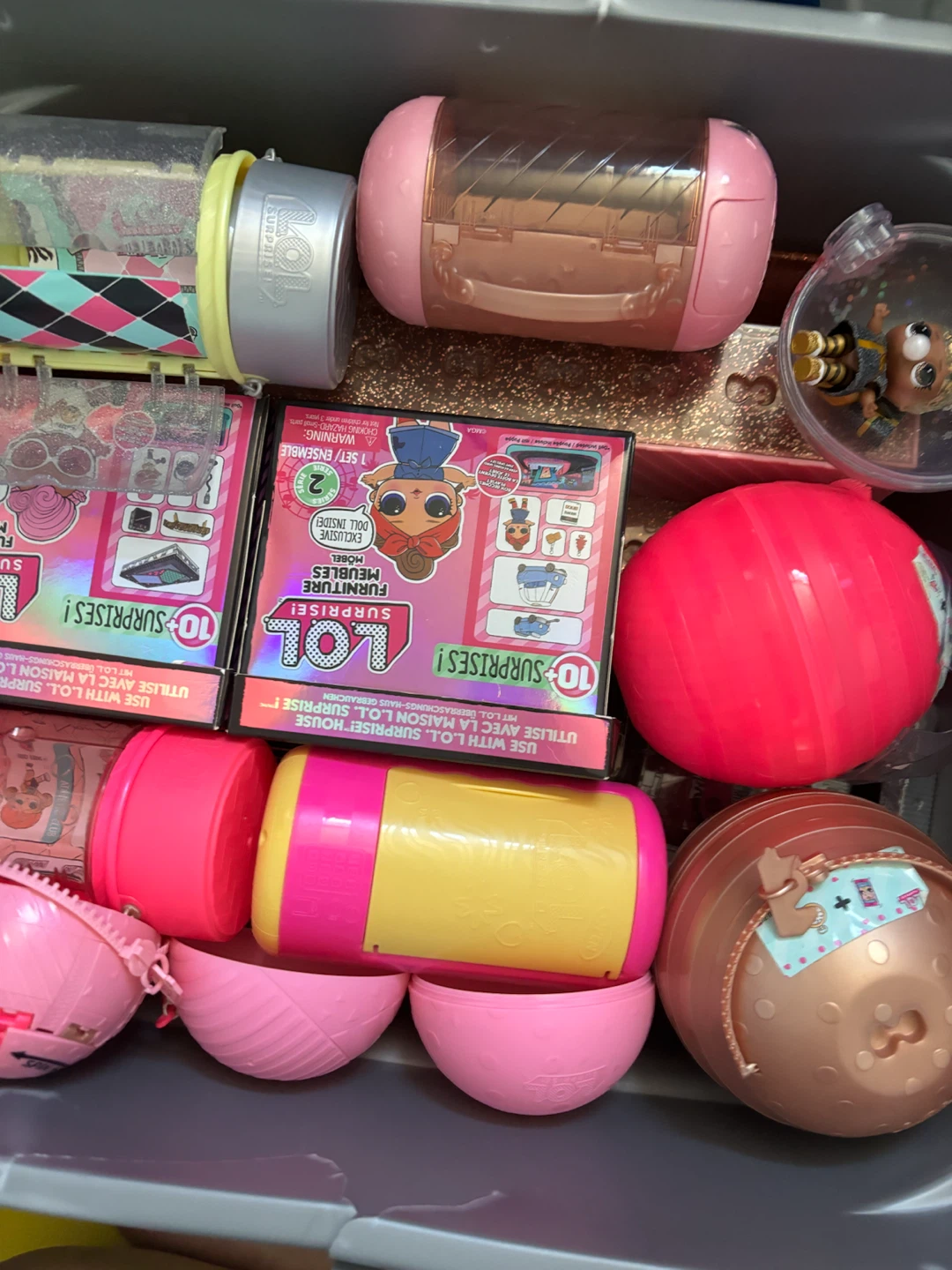 L.O.L. Surprise! Furniture Playsets