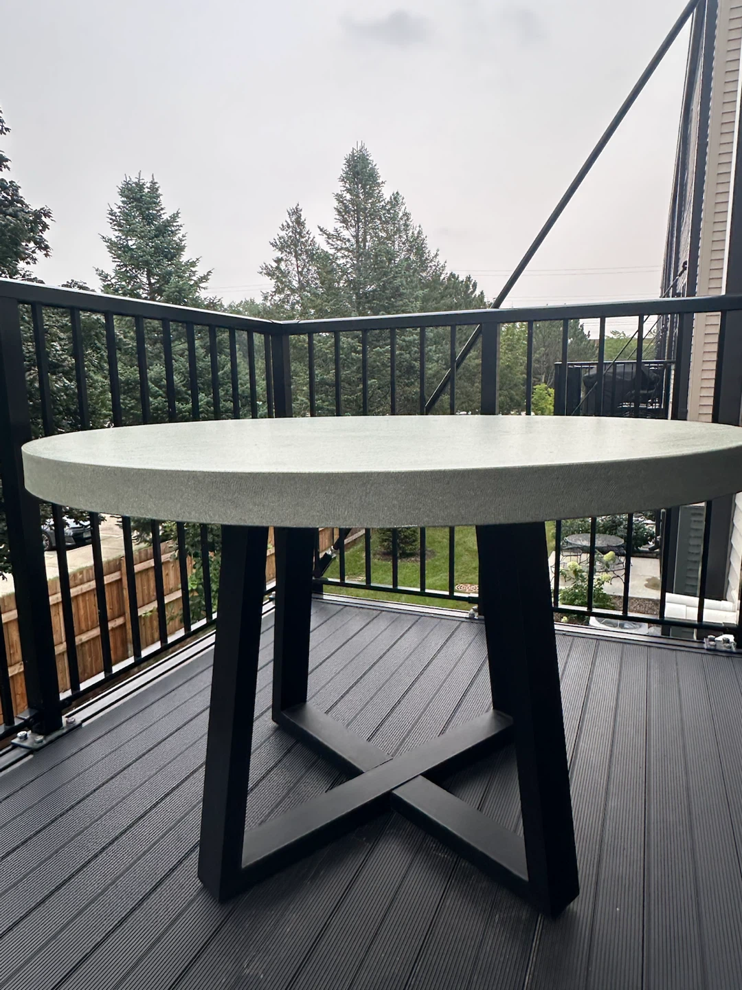 Round Outdoor Bistro Table - photo 3