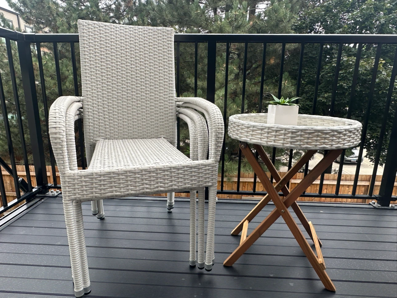 Stackable Wicker Patio Chairs (Set of 4)