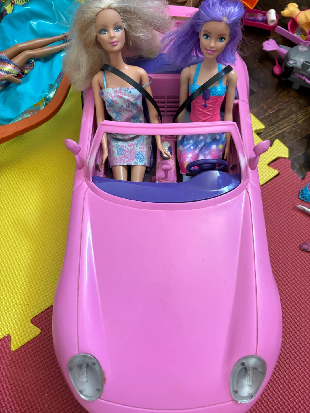 Barbie Dreamhouse Playset with Dolls and Accessories - photo 2