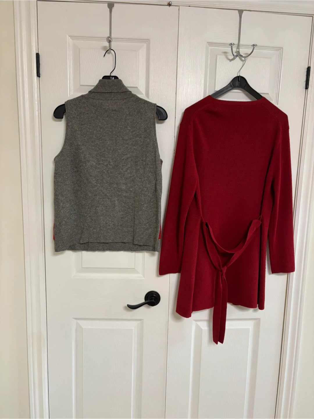 Sleeveless sweater with Cardigan - photo 2