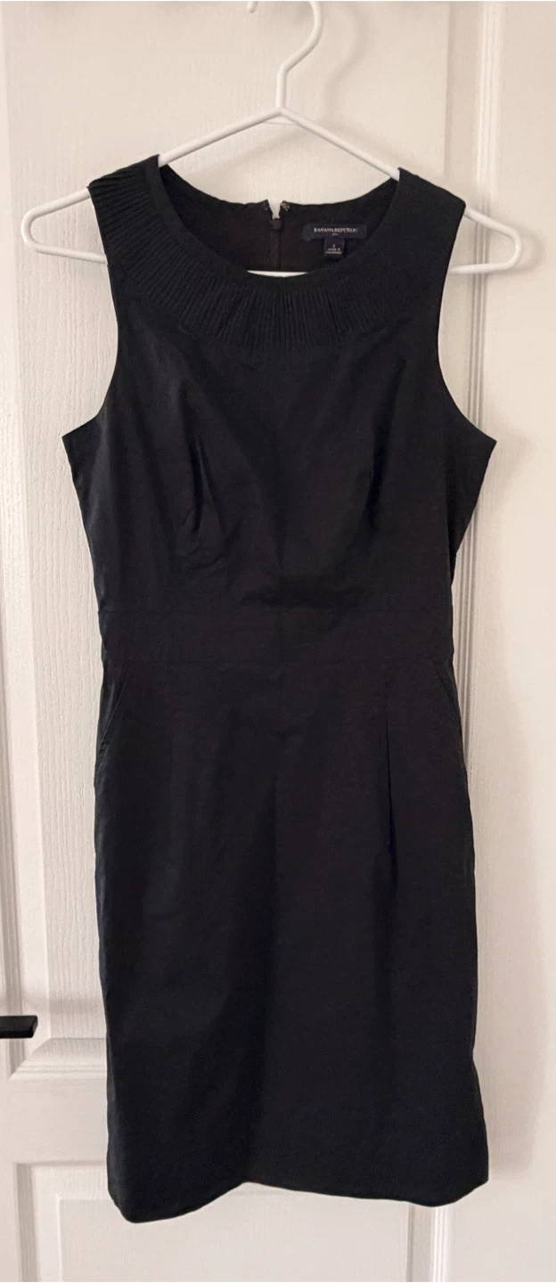 LIKE NEW Black Banana Republic Sleeveless Dress - Womens sz 2