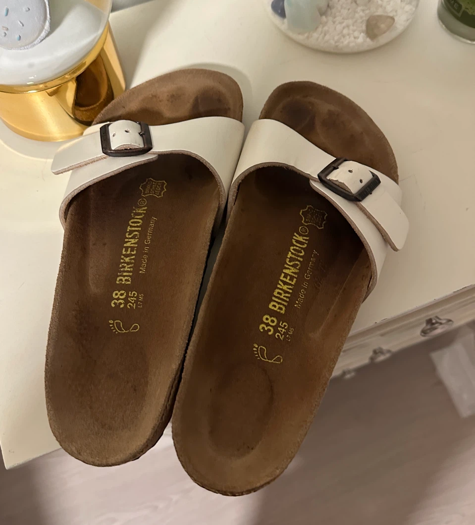 Birkenstock White Sandals Size 38 - photo 3