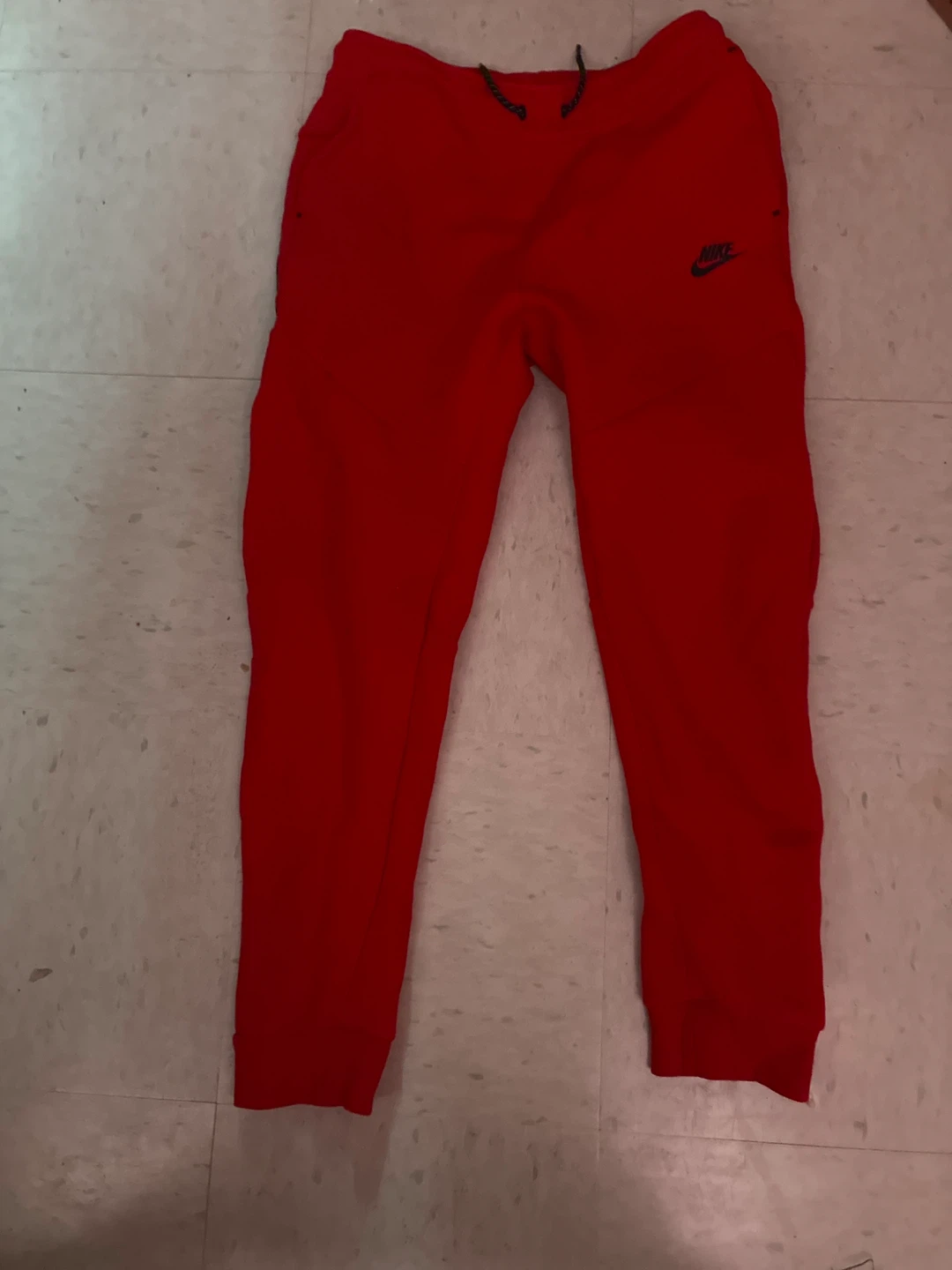 Nike Red Tech Fleece Joggers kids