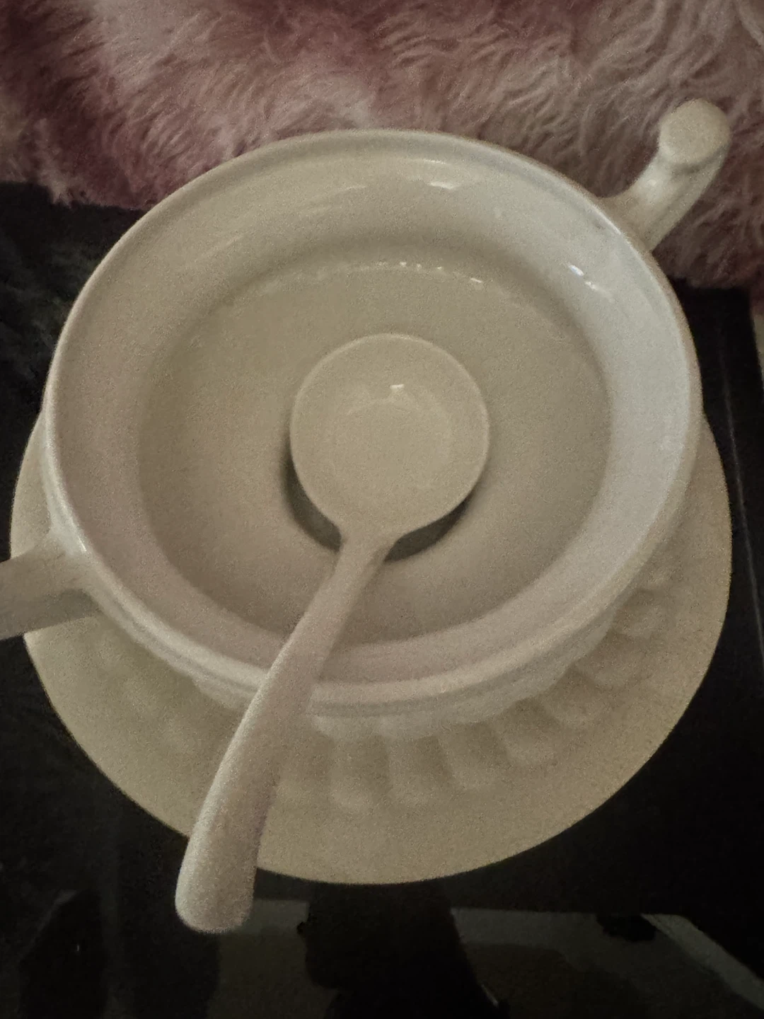 White Ceramic Tureen with Ladle and Saucer - photo 2