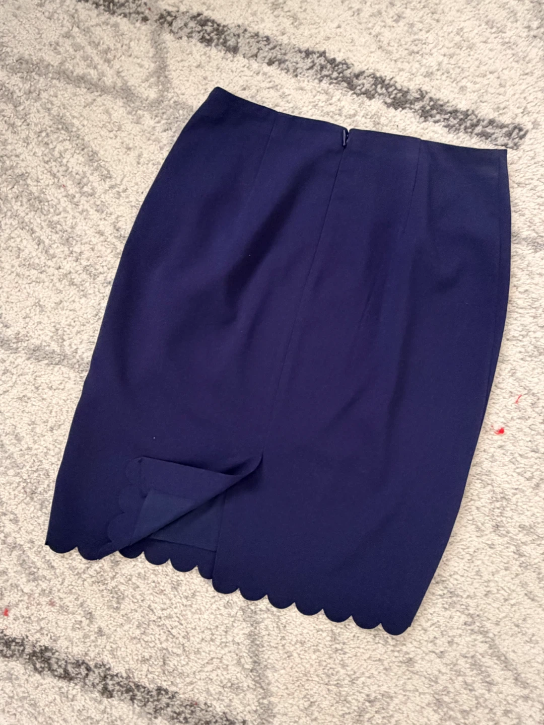 LIKE NEW Banana Republic Navy Pencil Skirt Womens Size 2 - photo 2