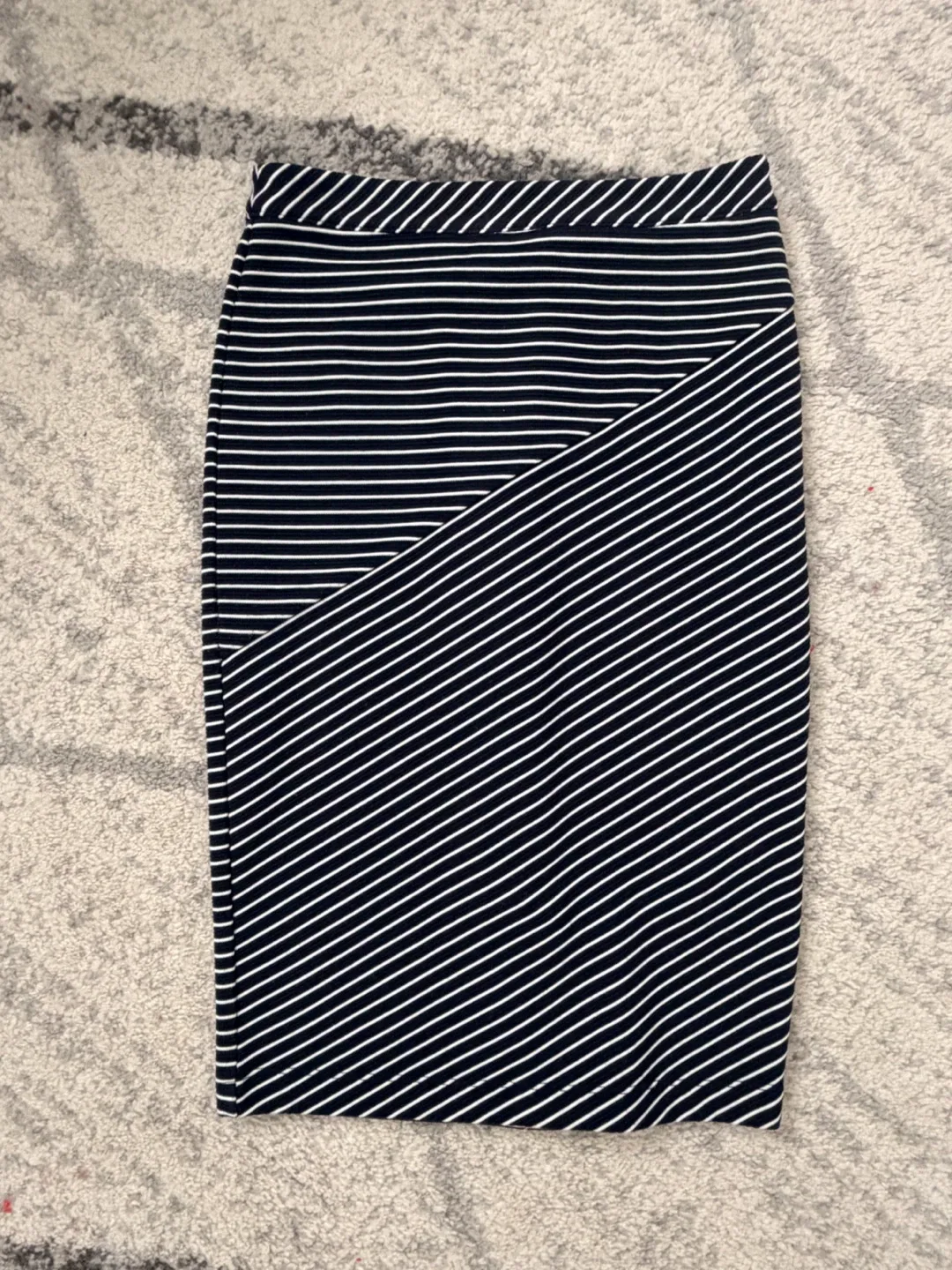LIKE NEW Banana Republic Striped Pencil Skirt Womens Size 2