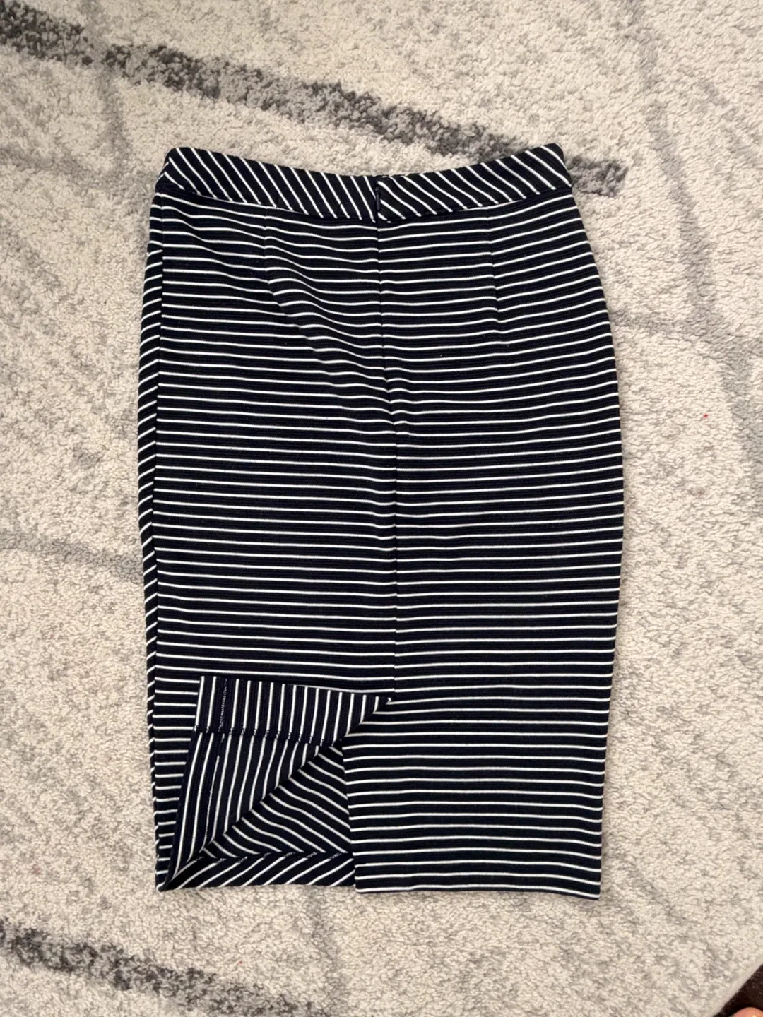 LIKE NEW Banana Republic Striped Pencil Skirt Womens Size 2 - photo 2