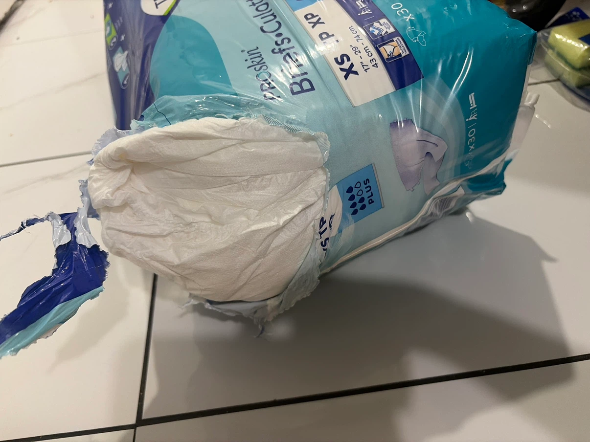 TENA Proskin Briefs Diapers XS - photo 3