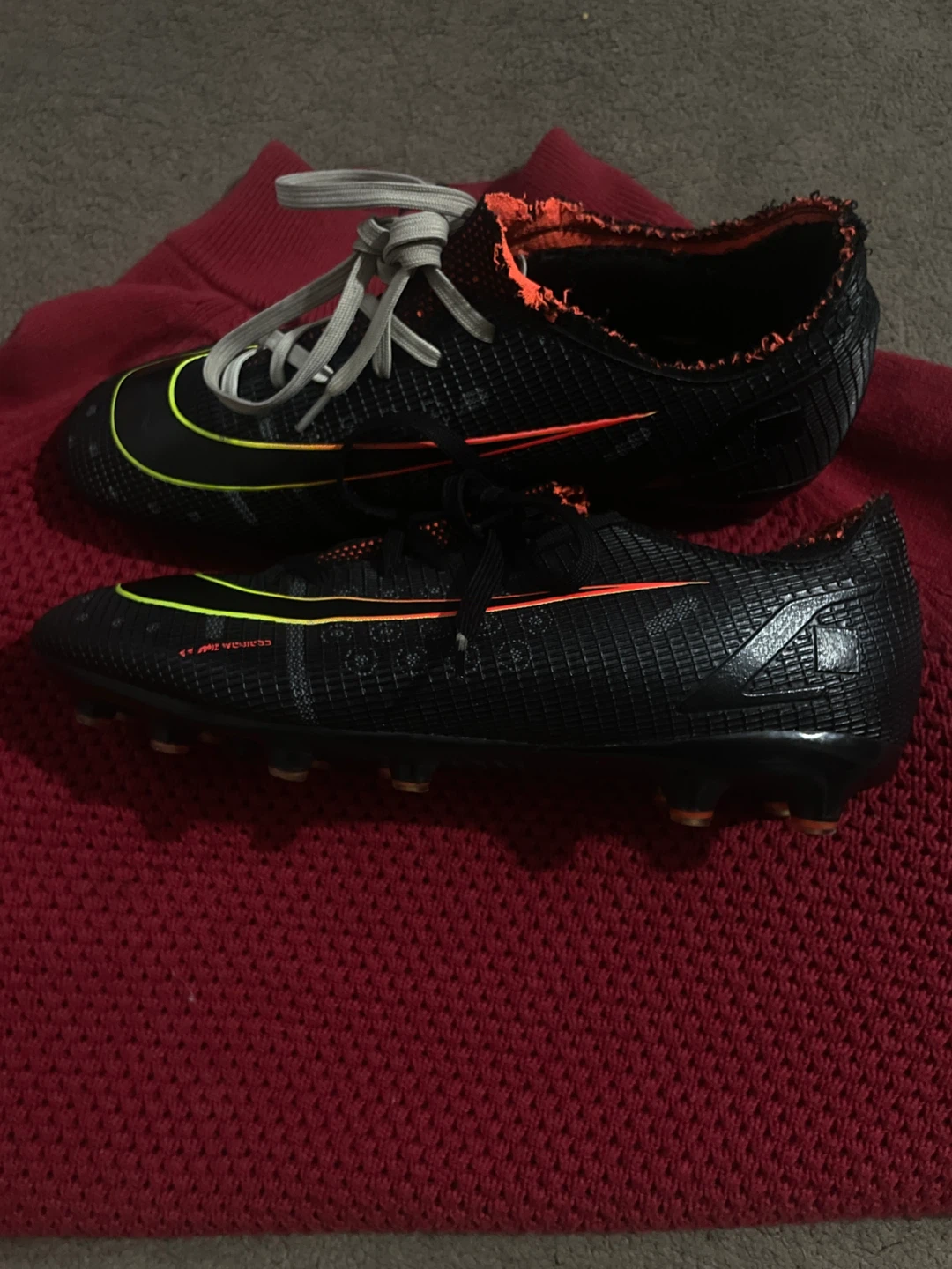 Amazon soocer cleats - photo 3