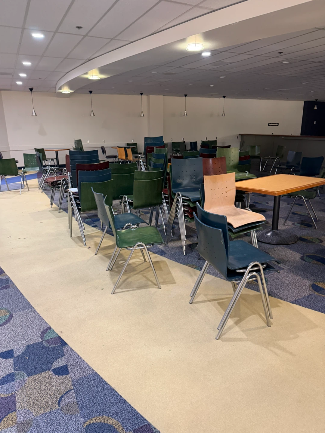 Restaurant chairs and tables - photo 5