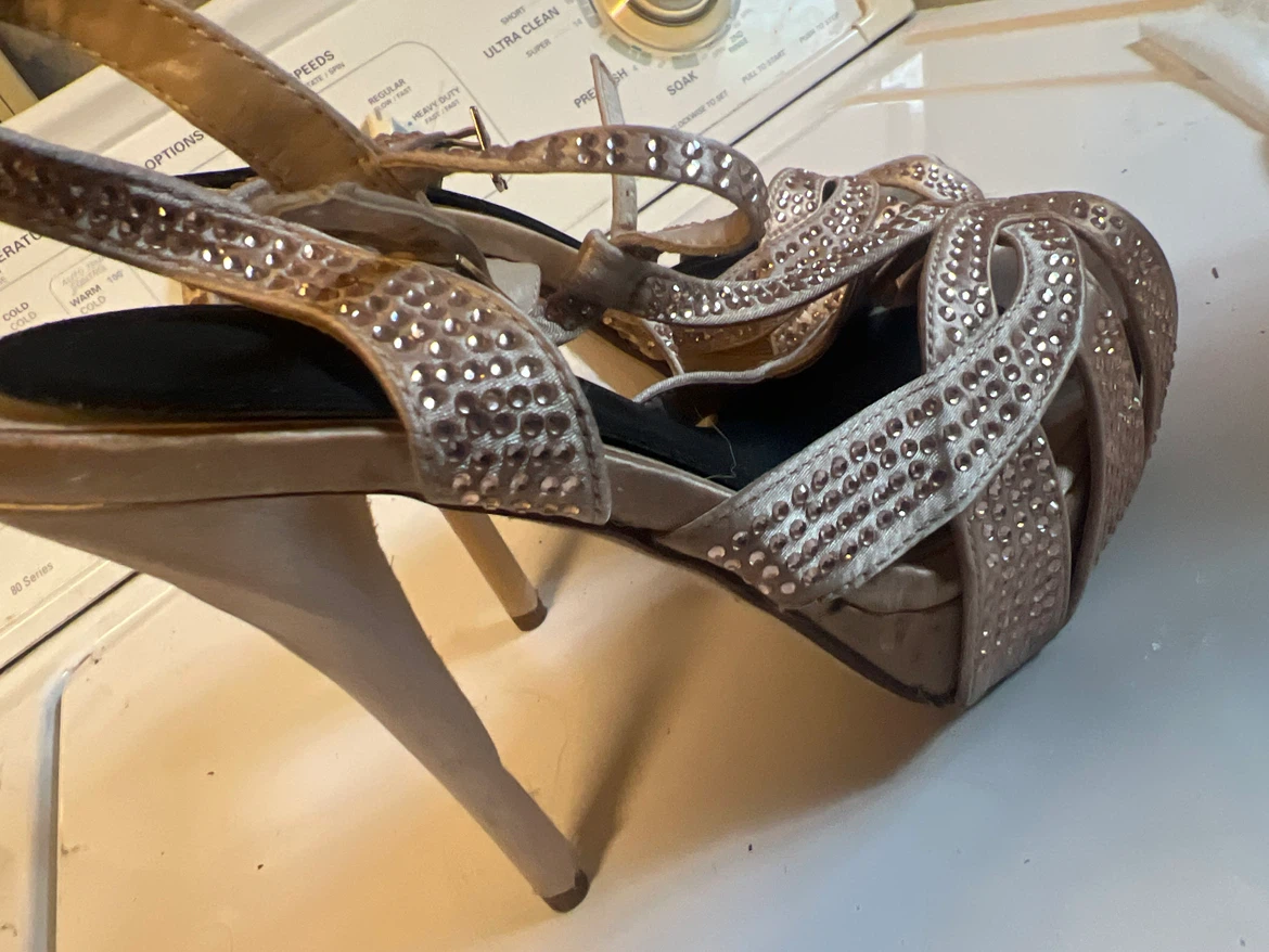 Women's Heeled Sandals Size 7.5 - photo 2