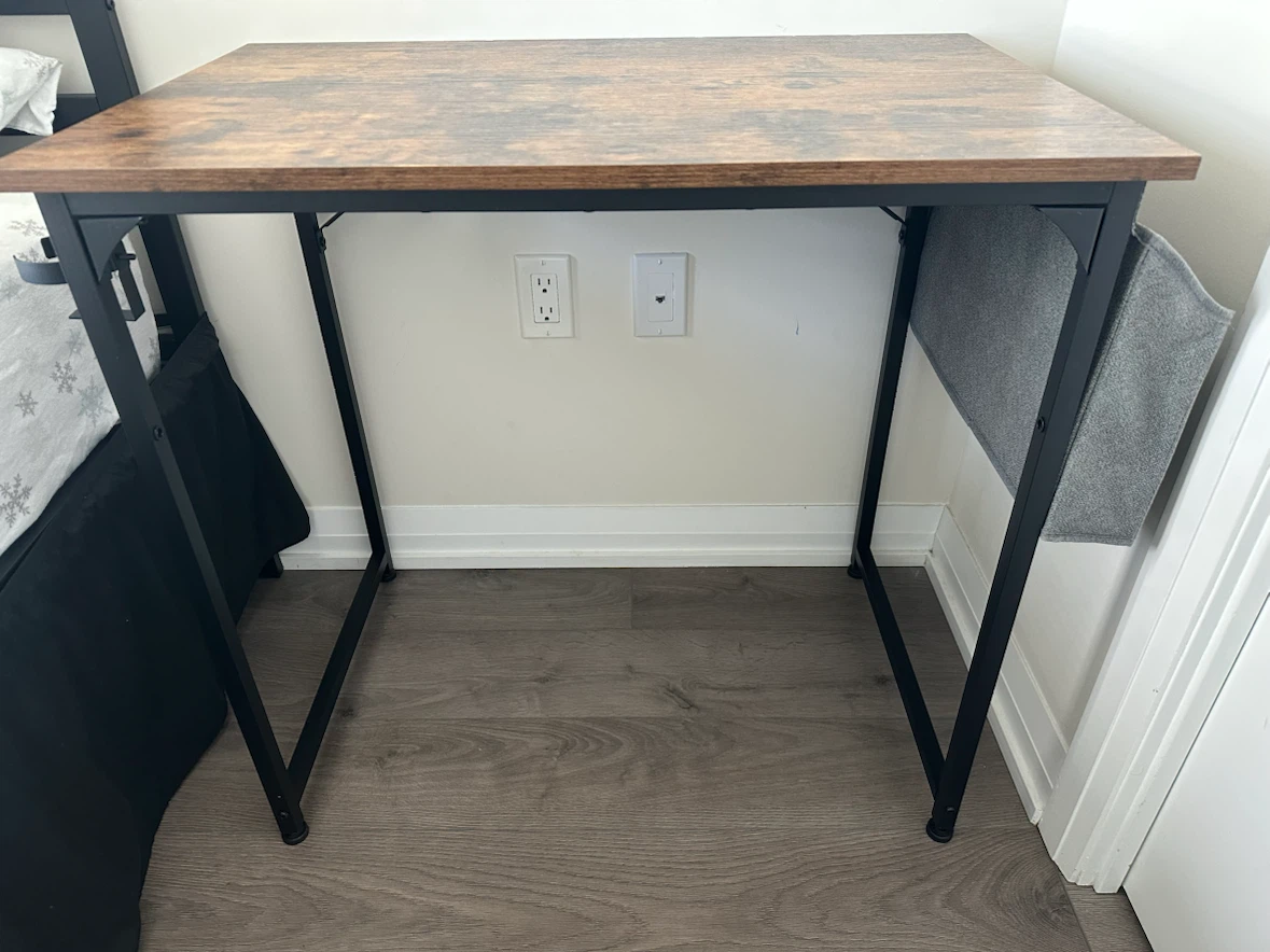 Small Desk with Storage Bag