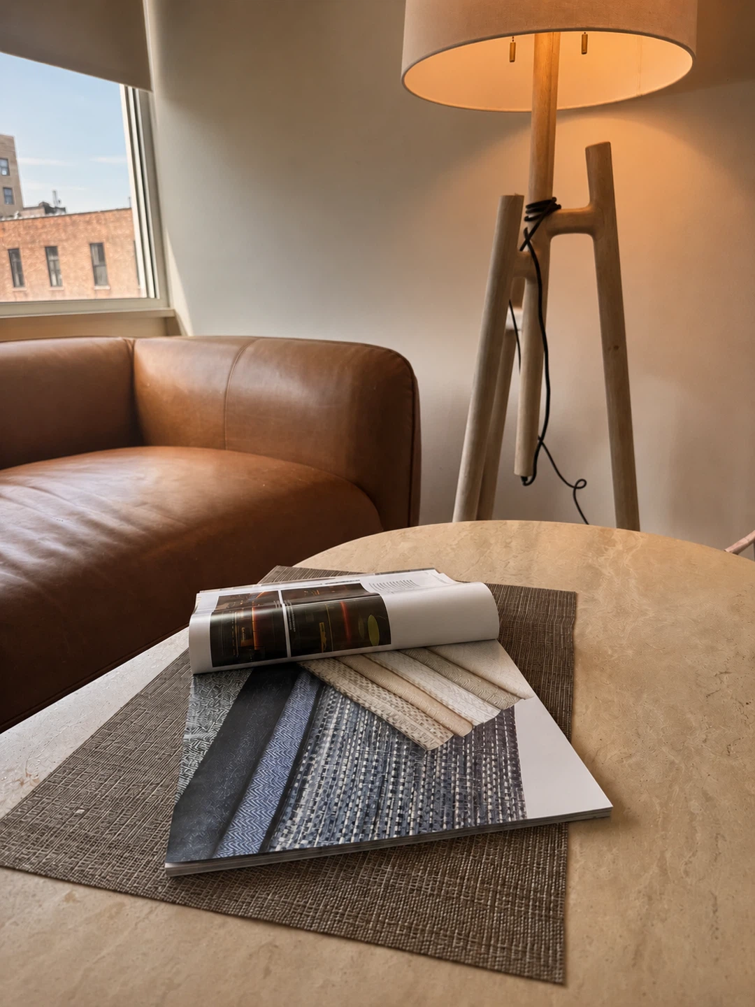 table+sofa+floor lamp