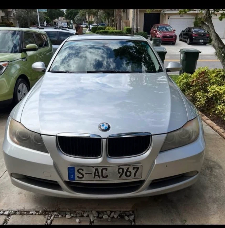BMW 3 Series Sedan - photo 5