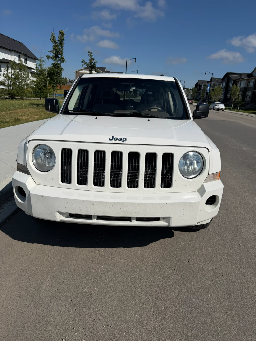 White Jeep Patriot - photo 4