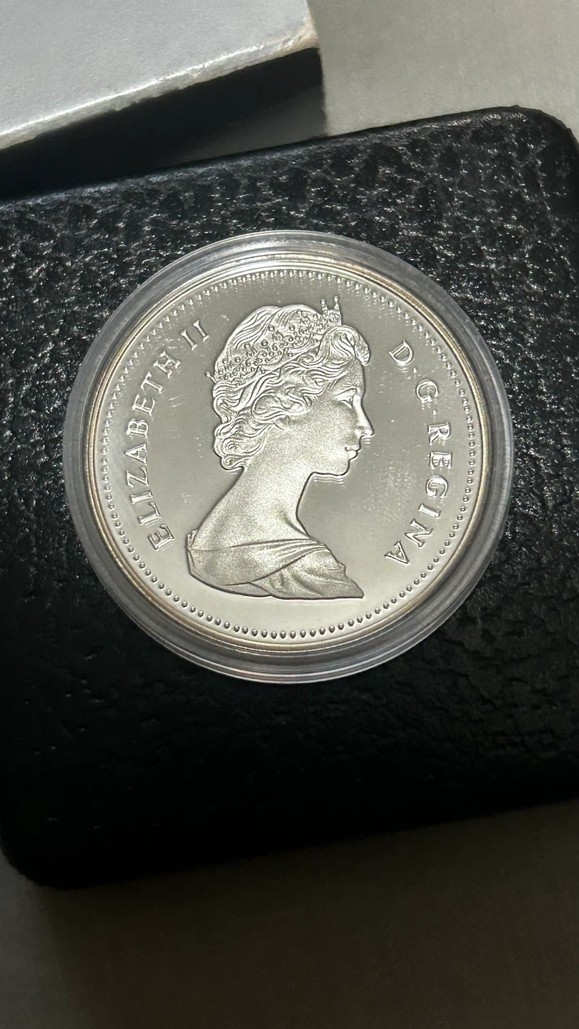 1989 Royal Canadian Silver Dollar Coin - photo 2