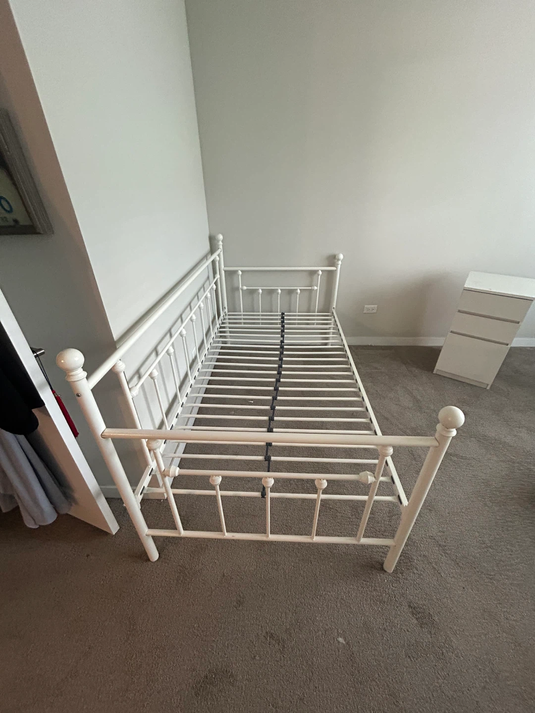 White Metal Twin Daybed Frame - photo 4