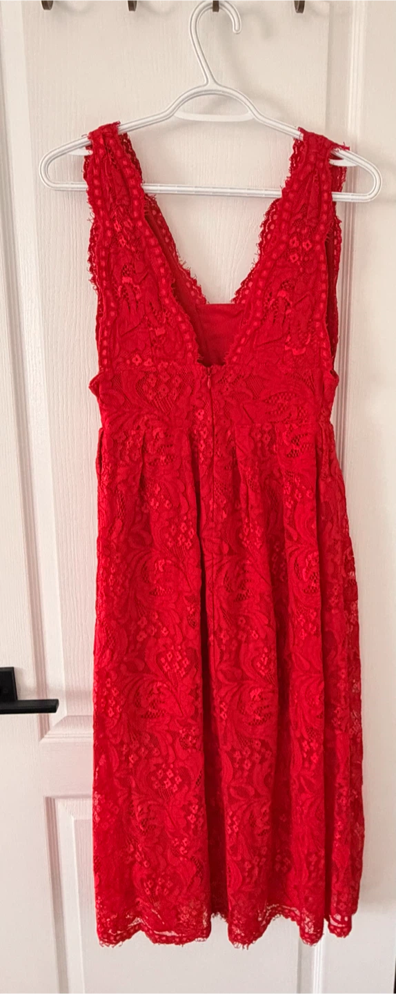 Women’s M- Lulus Red Lace V-Neck Dress - photo 2