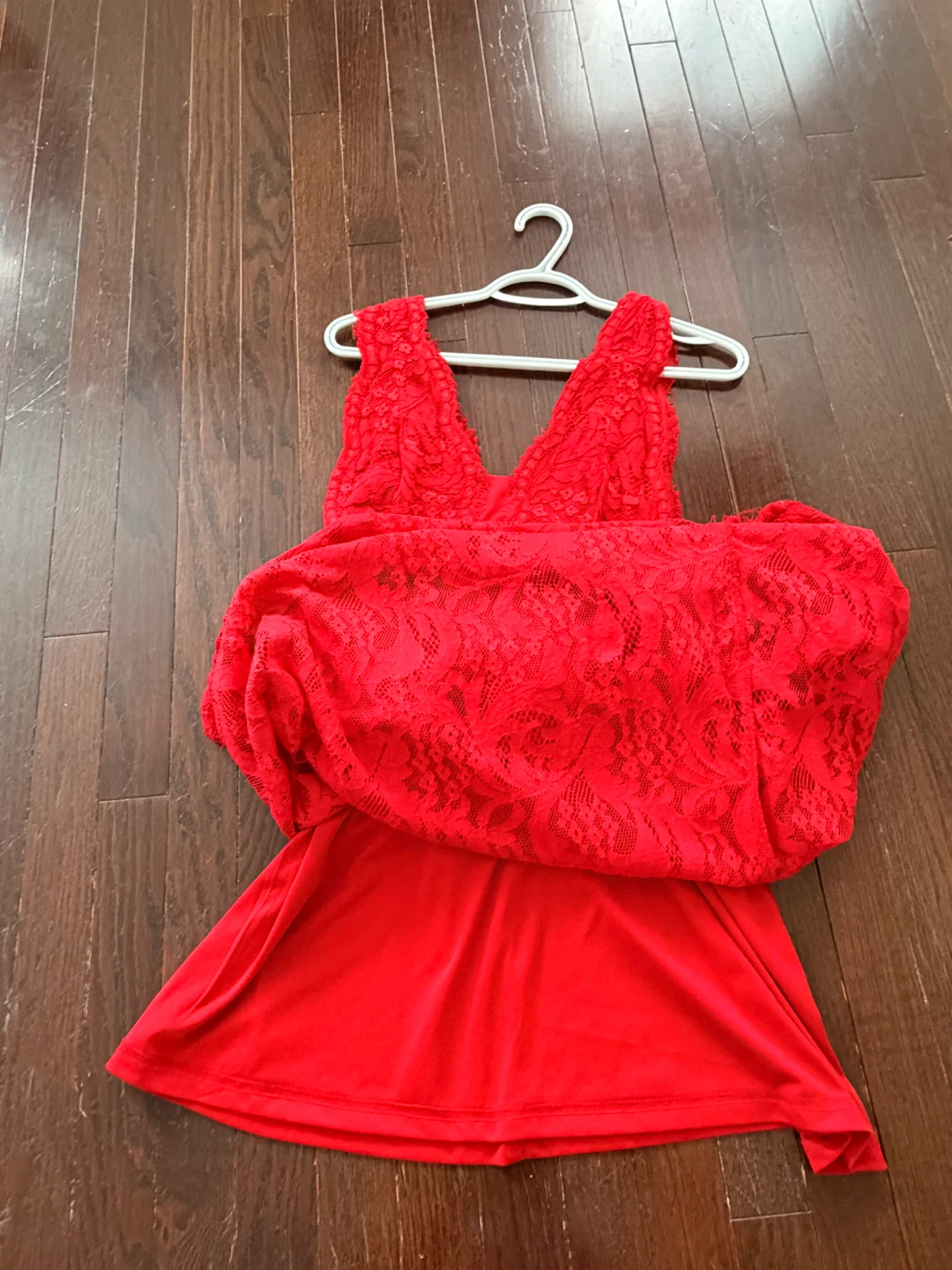 Women’s M- Lulus Red Lace V-Neck Dress - photo 4