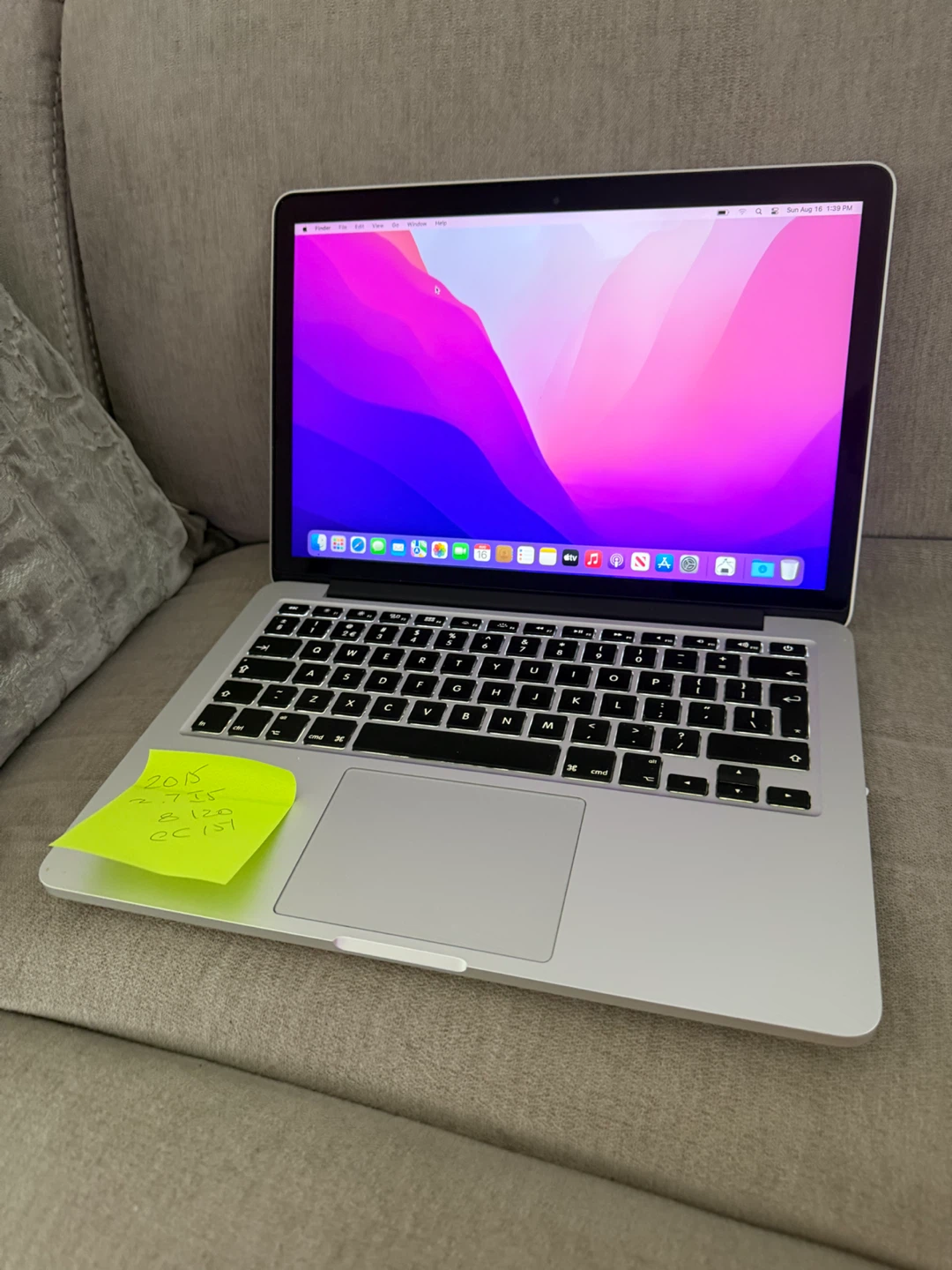 MacBook Pro 13” Retina 3.0ghz i7 16gb ram 500gb