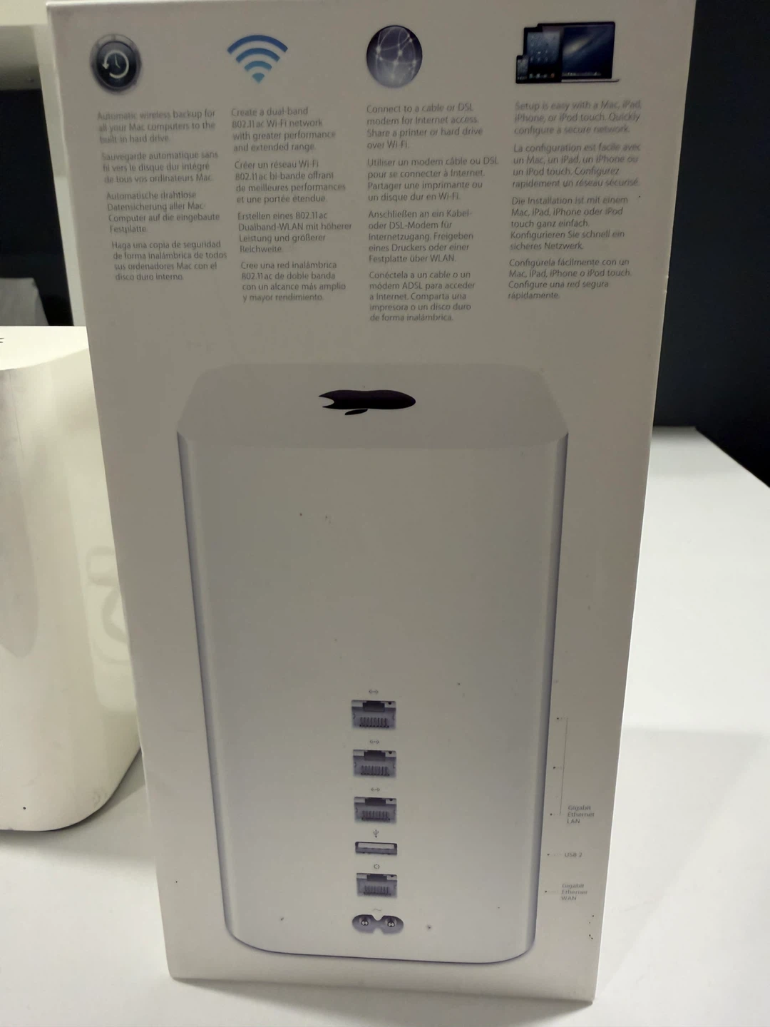 Apple AirPort Time Capsule 2 TB Storage with original box - photo 2