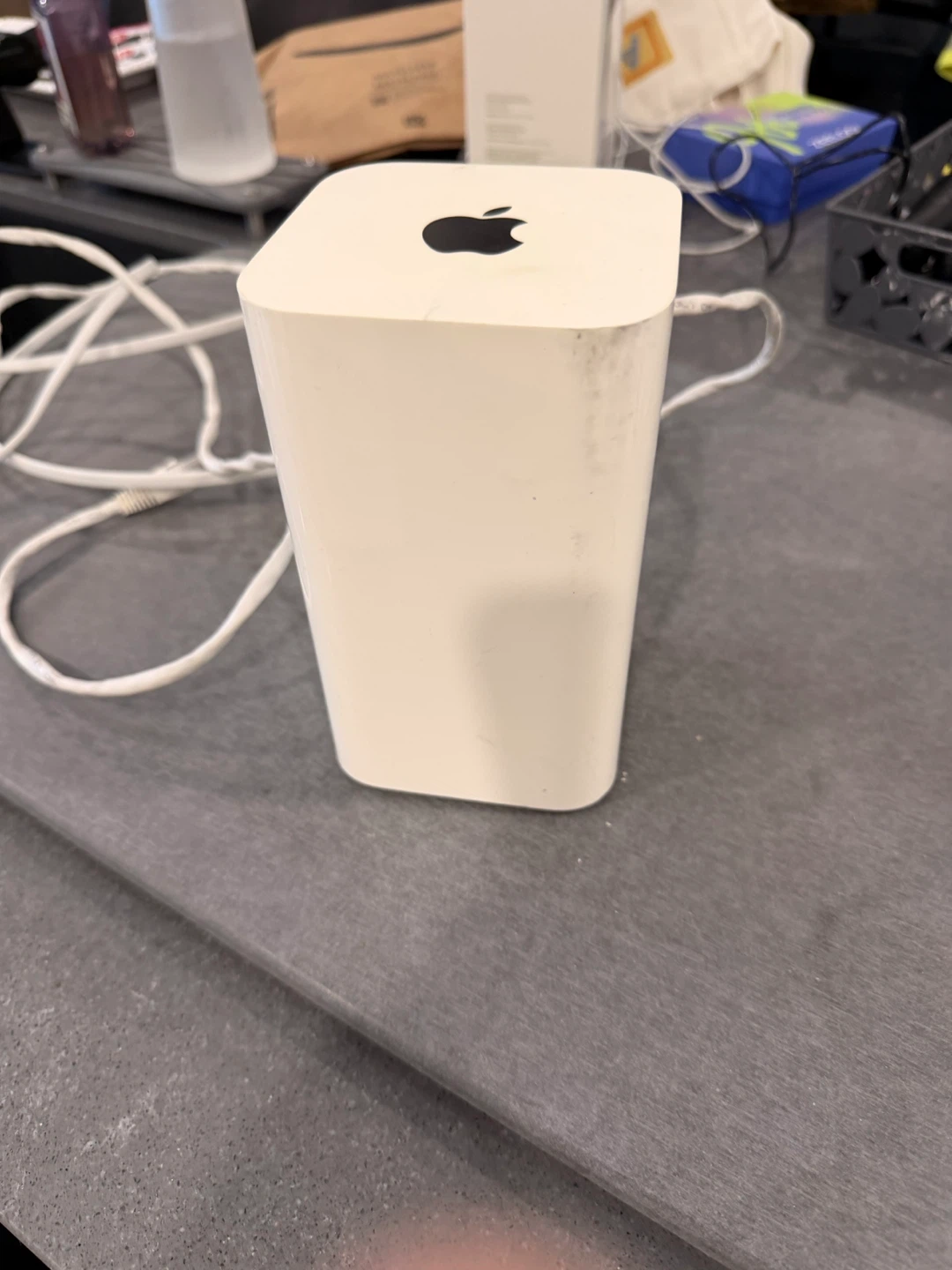 Apple AirPort Time Capsule 2 TB Storage with original box - photo 4