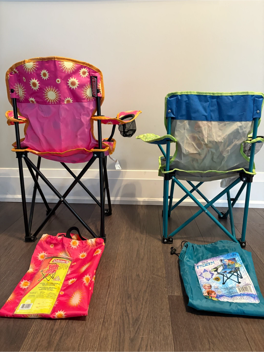 2 kids folding camping chairs - photo 2