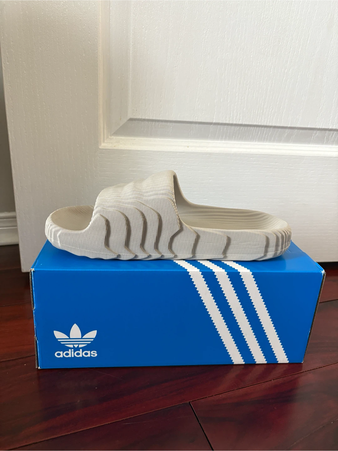 Adidas Adilette 22 Slides - Size 10 - photo 2