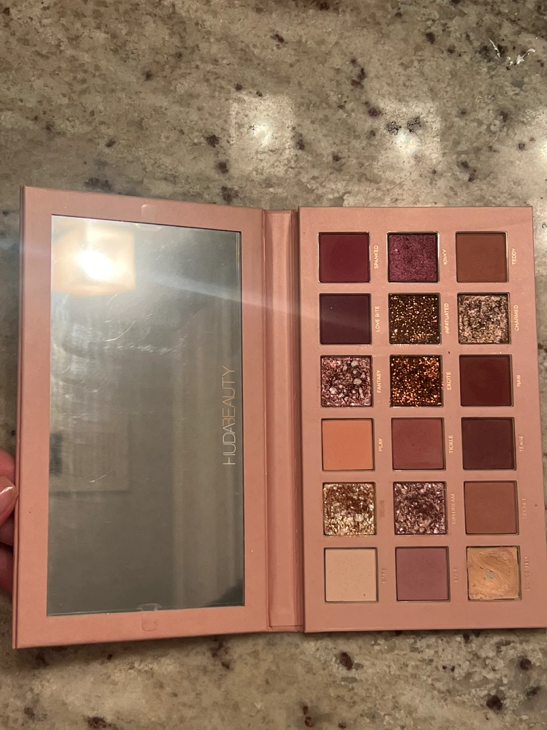 Huda Beauty New Nude Eyeshadow Palette - photo 2