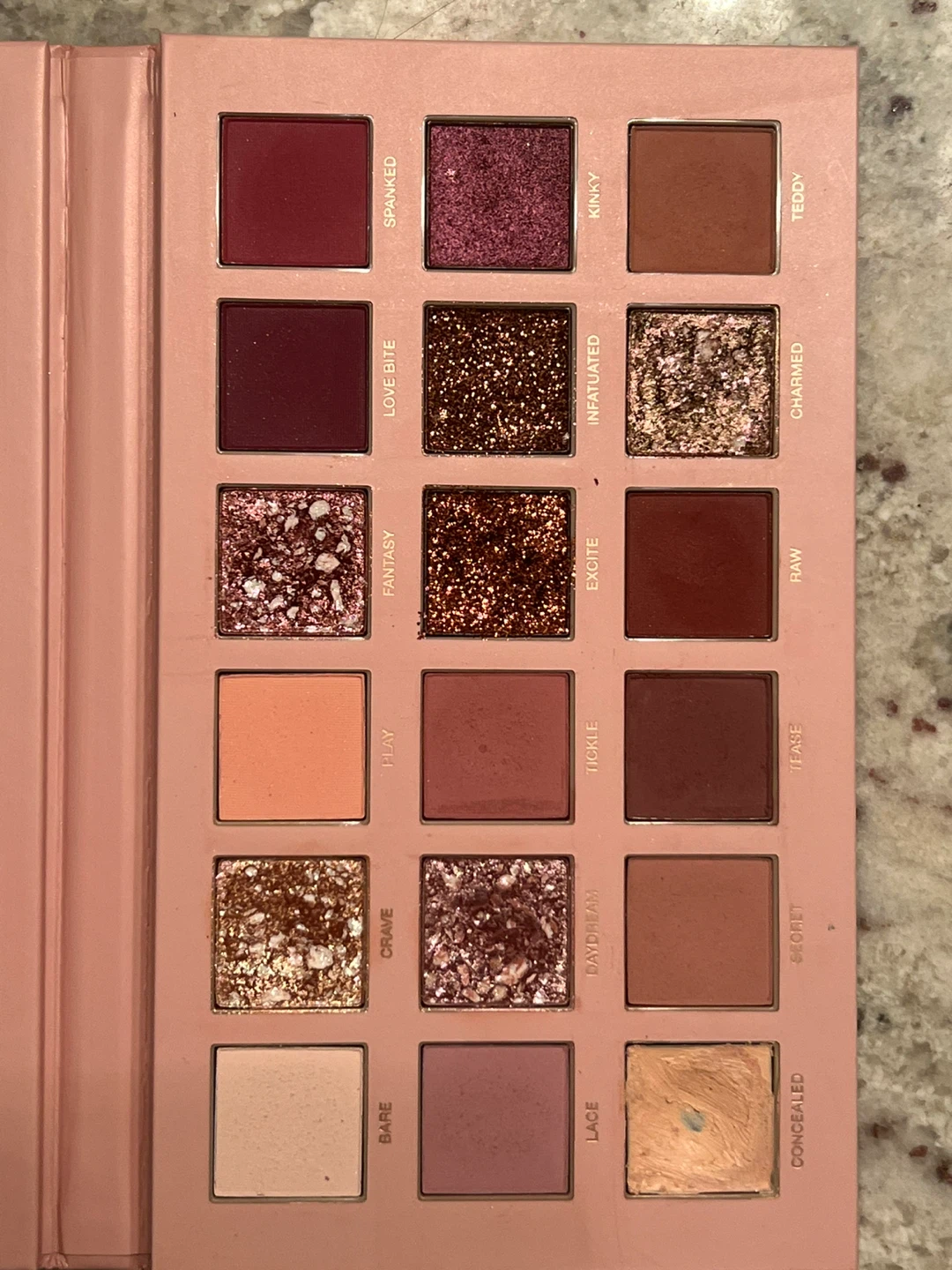 Huda Beauty New Nude Eyeshadow Palette - photo 3