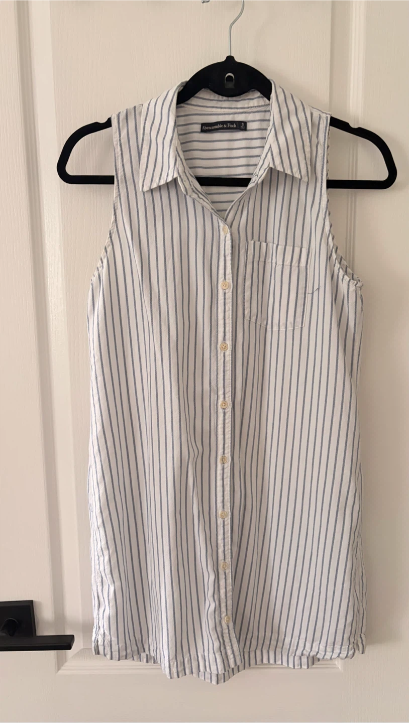 Women’s Abercrombie & Fitch Button-Up Shirt dress - Size S