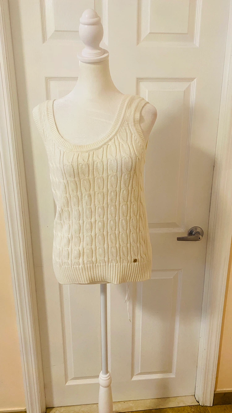 Tommy Hilfiger size small - photo 3
